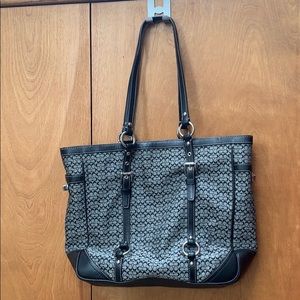 Coach shoulder bag
